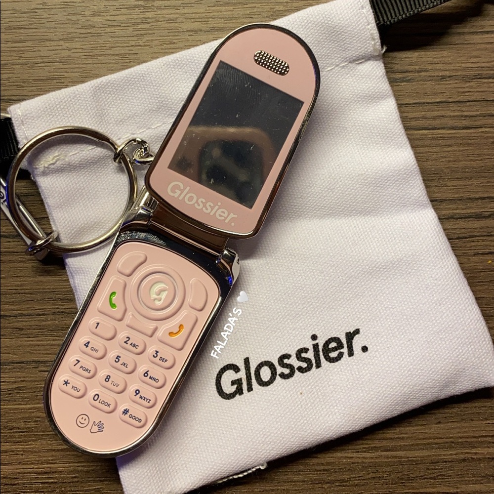 Glossier LA keychain (special edition)